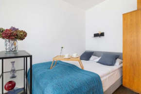 Colorful Studio near the Spodek Arena in Katowice by Noclegi Renters
